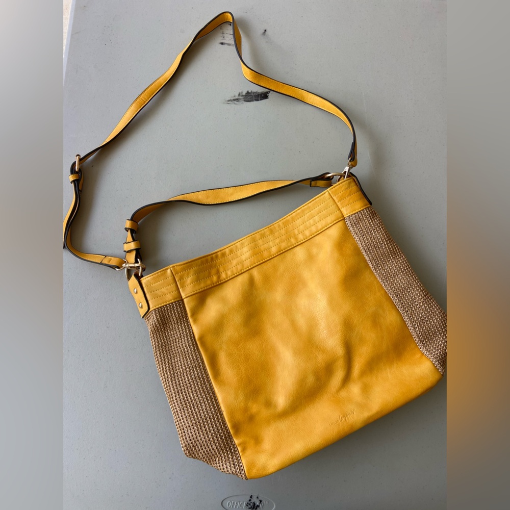 Urban Originals yellow purse handbag bucket